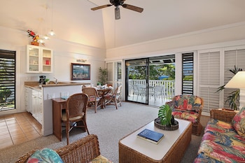 Room, 1 Bedroom, Partial Ocean View (Unit 249 ,1Bath)