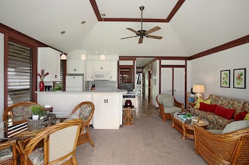 Room, 1 Bedroom, Partial Ocean View (Unit 139 ,1Bath)