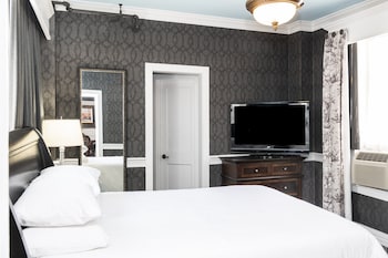 Suite (Maryland Inn)