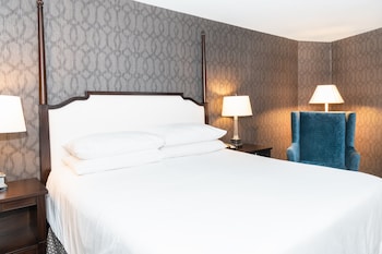 Suite (Governor Calvert)