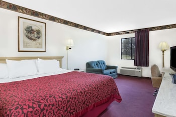 Standard Room, 1 King Bed