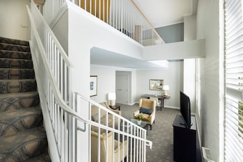 Suite (Hospitality Loft)