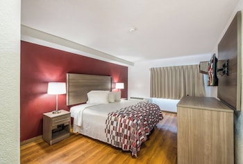Standard Room, 1 Queen Bed, Smoking
