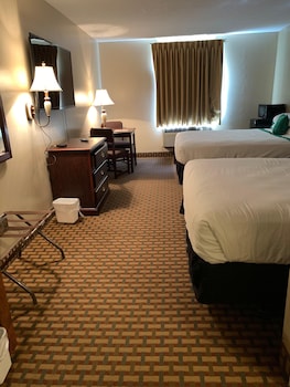 Basic Room, Smoking
