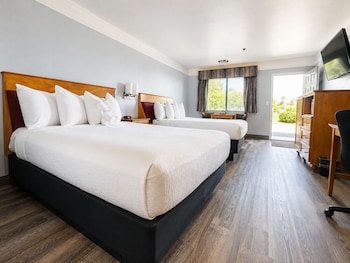 Room, 2 Queen Beds, Non Smoking