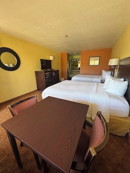 Room, 2 Queen Beds, Non Smoking