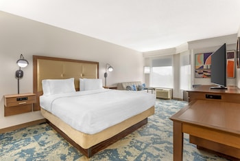 Junior Suite, 1 King Bed, Microwave