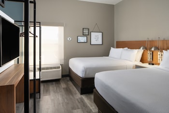 Room, 2 Double Beds (Mobility/Hearing Access, Roll-in Shwr)
