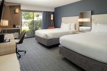 Room, 2 Queen Beds
