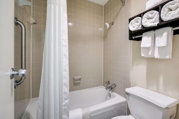Standard Room, 2 Queen Beds, Non Smoking