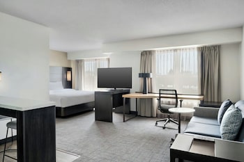 Studio, 1 Queen Bed with Sofa bed