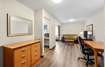 Deluxe Studio, Multiple Beds, Non Smoking
