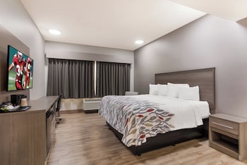 Suite, 1 King Bed, Non Smoking, Jetted Tub