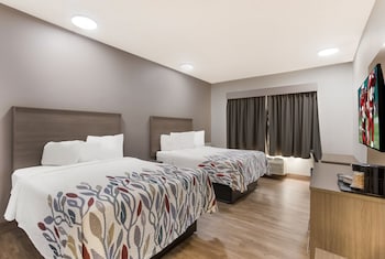 Deluxe Room, 2 Queen Beds, Accessible, Non Smoking