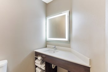 Deluxe Room, 2 Queen Beds, Non Smoking