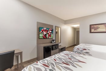 Deluxe Room, 2 Queen Beds, Accessible, Non Smoking