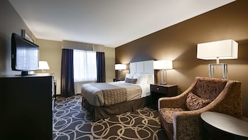 Standard Room, 1 Queen Bed, Non Smoking, Refrigerator & Microwave