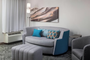 Suite, 1 King Bed with Sofa bed, Balcony