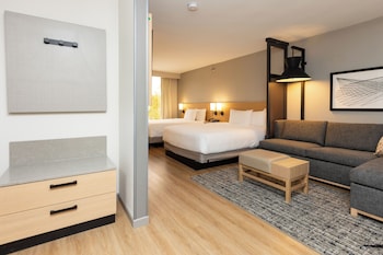 Room, 2 Queen Beds (High Floor, with sofa bed)