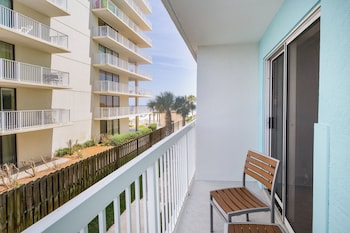 Room, 1 King Bed, Accessible, City View (Communication, Accessible Tub)