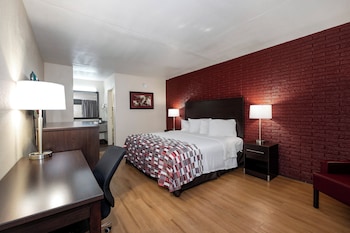 Deluxe Room, 1 King Bed, Smoking