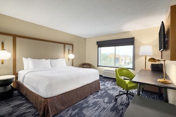 Room, 1 King Bed (Mobility/Hearing Access, Transf Shwr)