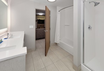 Suite, 2 Bedrooms