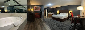 Jetted Tub Room, 1 King Bed, Non Smoking