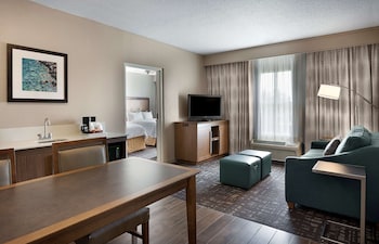 Suite, 2 Queen Beds, Non Smoking
