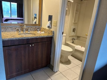 Deluxe Room, 2 Double Beds, Non Smoking