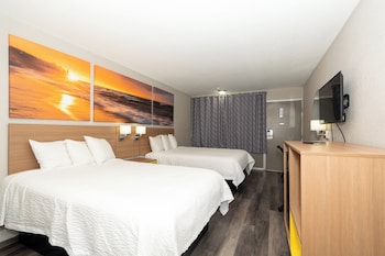 Deluxe Room, 2 Double Beds, Non Smoking