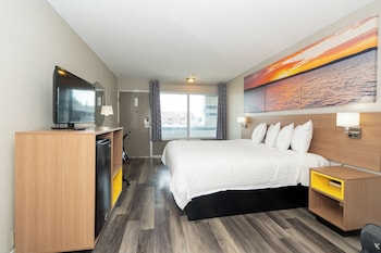 Deluxe Room, 1 King Bed, Non Smoking