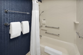 Room, 2 Queen Beds (Mobility Accessible, Roll-In Shower)