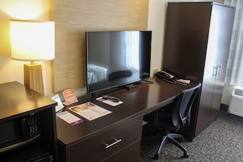Room, 1 King Bed, Accessible, Non Smoking (No Pets)