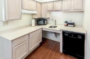 Suite, 1 King Bed, Accessible (Mobility)