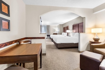 Suite, 2 Double Beds, Non Smoking