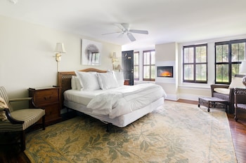 Room 12, King Room (The Cottage)