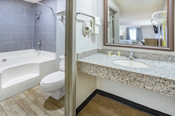 Studio Suite, 2 Queen Beds, Non Smoking