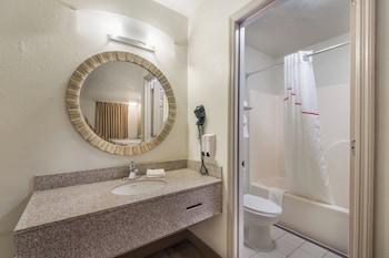 Deluxe Room, 1 Queen Bed, Non Smoking
