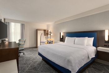 Room, 1 King Bed, Microwave