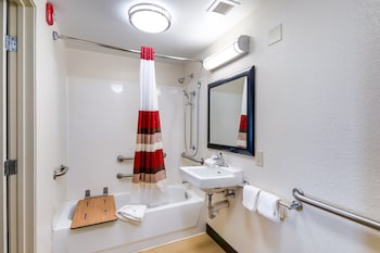 Standard Room, 1 King Bed, Accessible (Smoke Free)