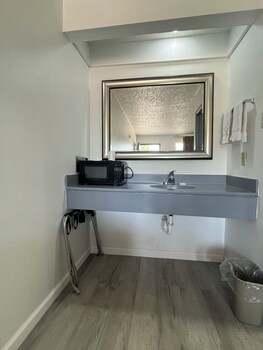 Basic Double Room