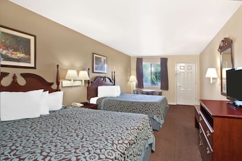 Standard Room, 2 Queen Beds, Non Smoking