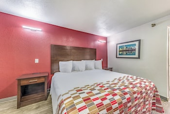 Deluxe Room, 1 King Bed, Accessible (Roll-In Shower, Smoke Free)