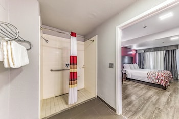Deluxe Room, 1 King Bed, Accessible (Roll-In Shower, Smoke Free)