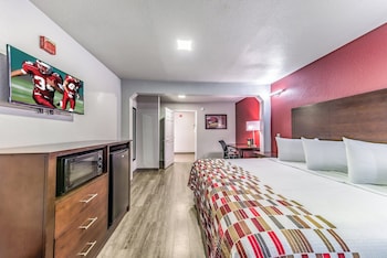 Deluxe Room, 1 King Bed, Accessible (Roll-In Shower, Smoke Free)