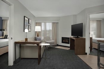 Suite, 2 Bedrooms, Fireplace