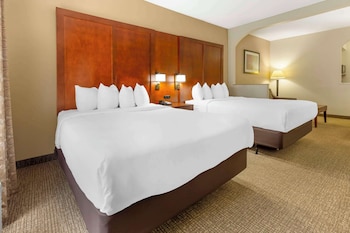 Suite, 2 Queen Beds, Non Smoking