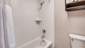 Standard Room, 2 Queen Beds, Non Smoking, Refrigerator & Microwave (with Sofabed)