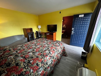 Room, 1 Queen Bed, Non Smoking